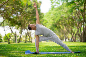 Yoga Asanas for Beginners - Trikonasana
